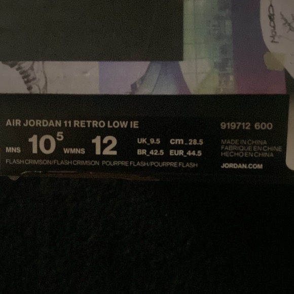 Jordan 11 retro low IE Flash Crimson Sz.10.5m. Original box. Crimson/cement gray - Picture 7 of 8